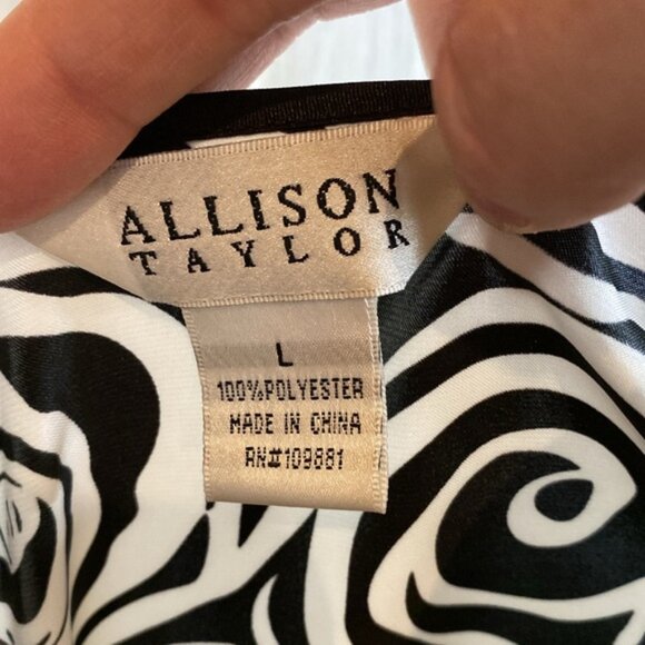 Allison Taylor Black and White Sheath Dress with Bell Sleeves - Picture 7 of 9